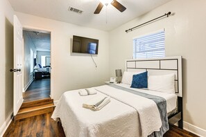 5 chambres, fer et planche à repasser, accès Internet, draps fournis
