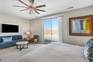 4 bedrooms, desk, iron/ironing board, travel crib - Spacious Modern Retreat in Palm Desert! (Palm Desert)