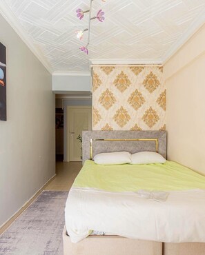 Suite Supérieure, vue ville | Cuisine privée | Mini réfrigérateur, micro-ondes, four, plaque de cuisson