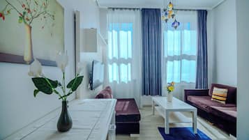 Superior Apartment | Desk, iron/ironing board, free cribs/infant beds, rollaway beds