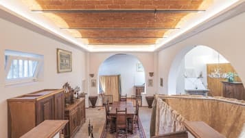Familienstudio | Wohnbereich | Smart-TV