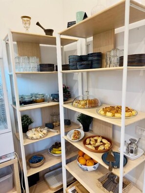 Free daily continental breakfast - Casaldo's rooms (Florence)