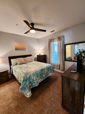 3 室のベッドルーム、アイロン / アイロン台、WiFi、ベッドシーツ