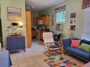 TV, fotballspill og bøker