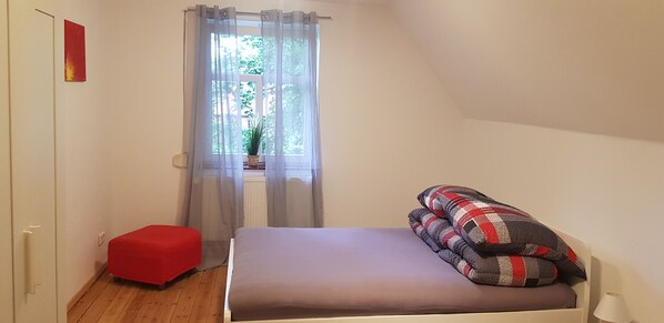 3 bedrooms, WiFi, bed sheets