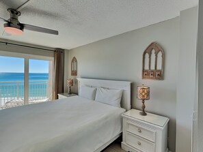 Condo (2 Bedrooms) | Property amenity