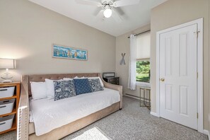 2 Schlafzimmer, Bügeleisen/Bügelbrett, WLAN