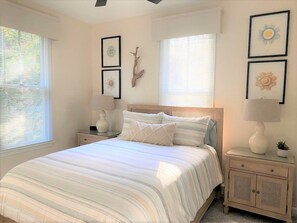 2 bedrooms, iron/ironing board, WiFi - Cottages at Summer Village, fully furnished cottage, Wi-fi, heated pools, hot tub (Wells)