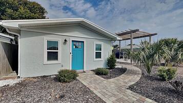 開放式客房 (3 Bedrooms) | 住宿正面