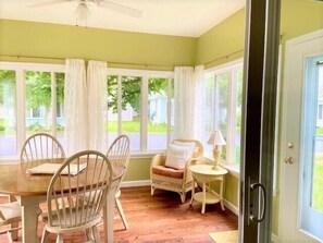 Dining - Cottages at Summer Village, fully furnished cottage, Wi-fi, heated pools, hot tub (Wells)