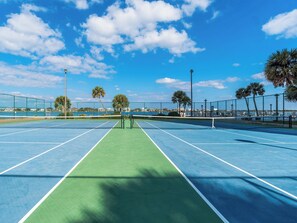Property amenity - Sabine Yacht & Racquet #8D by Southern Vacation Rentals (Pensacola Beach)