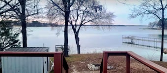 Waterfront Mobile Home w Private Dock on Lake Tawakoni