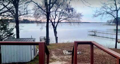 Waterfront Mobile Home w Private Dock on Lake Tawakoni