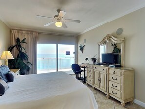 Condo (2 Bedrooms) | Property amenity