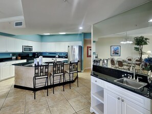 Condo (2 Bedrooms) | Property amenity