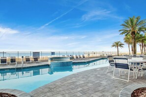 Condo (2 Bedrooms) | Property amenity - Admiral's Quarters #1406 by Southern Vacation Rentals (Orange Beach)