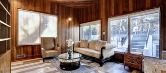 Joyful Mansion with Charm Indoor