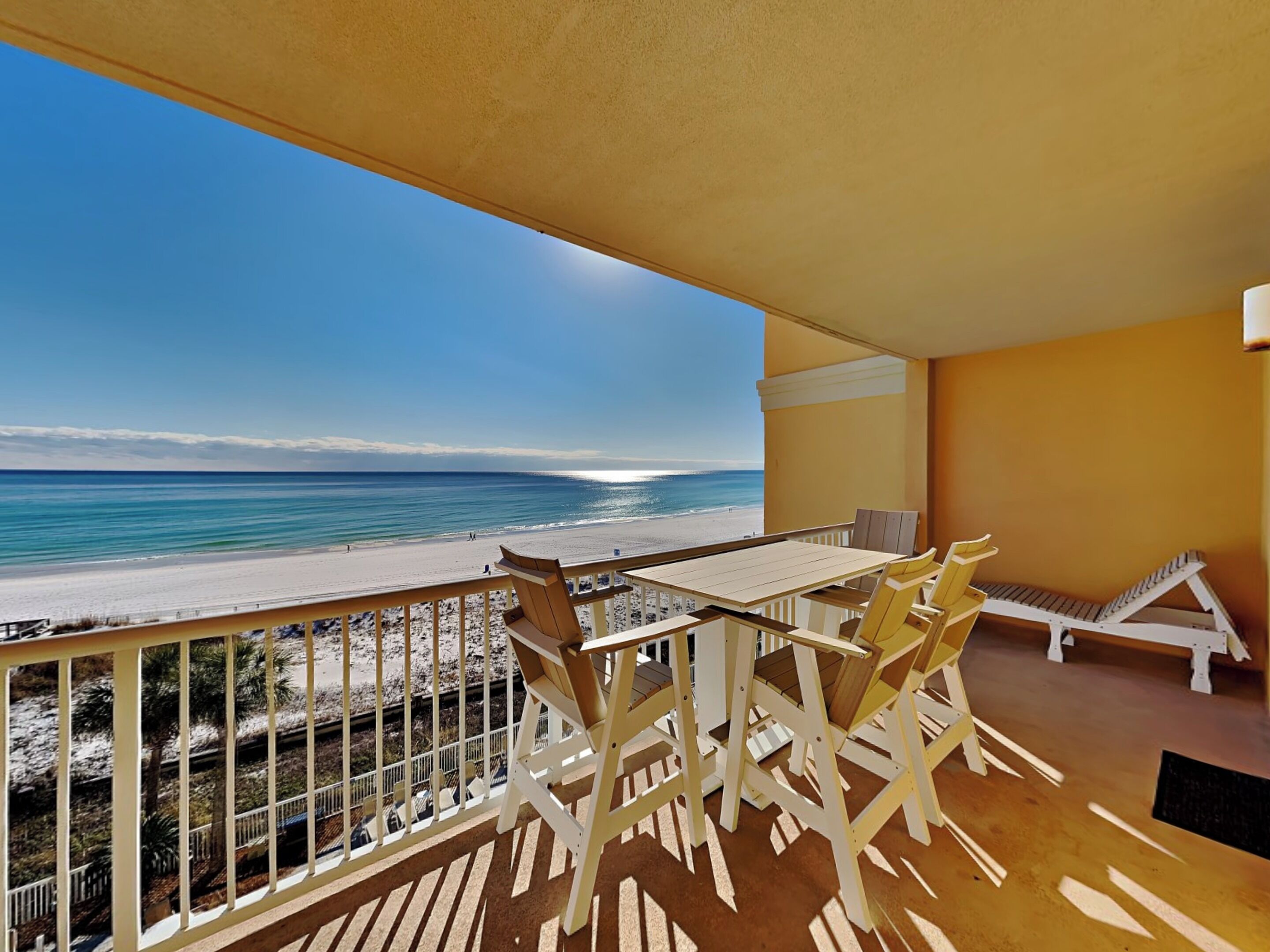 Condo (3 Bedrooms) | Property amenity