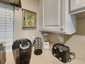 Property amenity - Emerald Isle #400 by Southern Vacation Rentals (Fort Walton Beach)