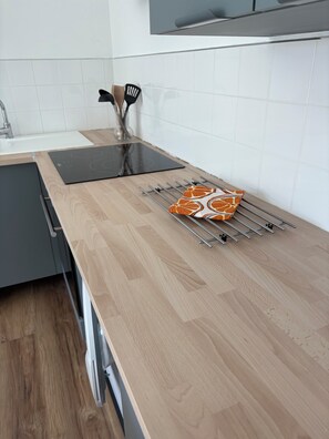 Microwave, oven, stovetop, dishwasher