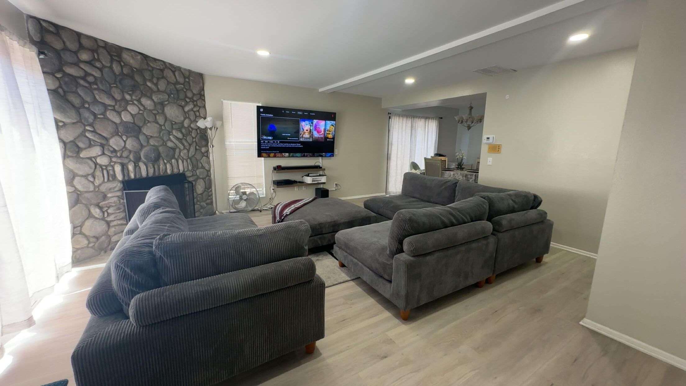 智能电视、壁炉