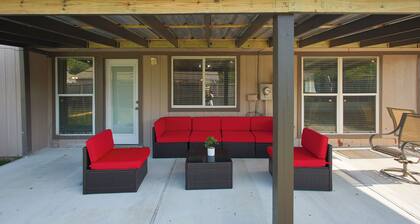 Family Friendly Getaway - Houston near Downtown
