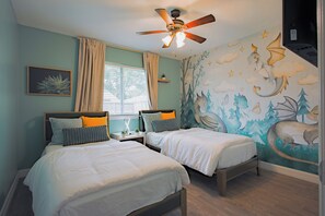 3 bedrooms, iron/ironing board, WiFi, bed sheets