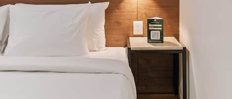 Comfort Apartment | Desk, laptop workspace, iron/ironing board, free WiFi