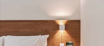 Wenceslao By Homirent