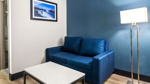 Unclassified image, 4 of 13, button - Baymont By Wyndham Batavia - Darien Lake (Elba)