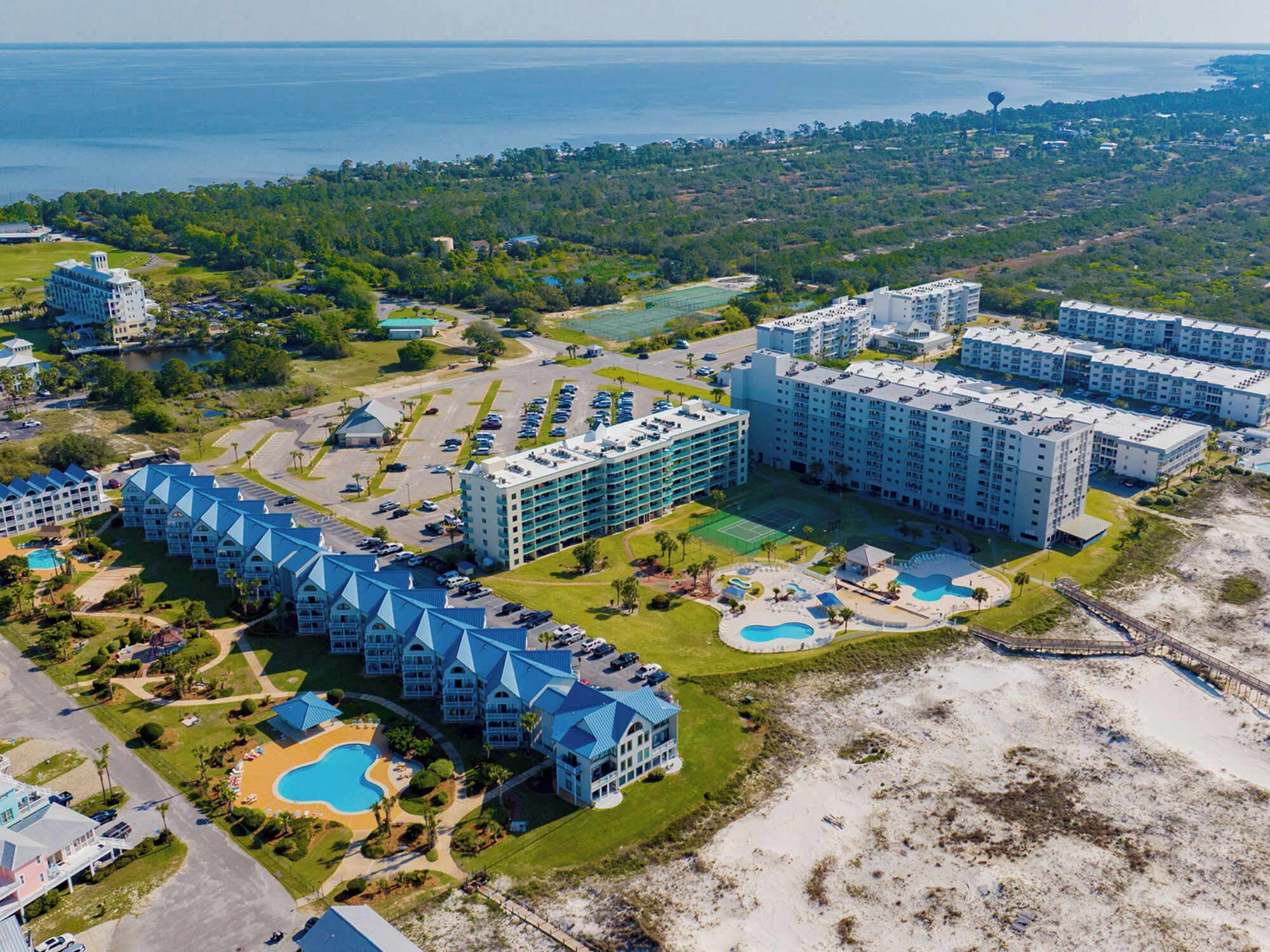 Condo (3 Bedrooms) | Property amenity