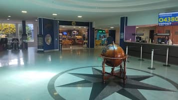 Family Apartment | Lobby