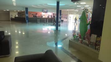 Apartment | Lobby