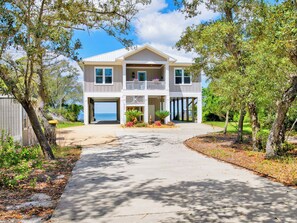 Studio (3 Bedrooms) | Property amenity