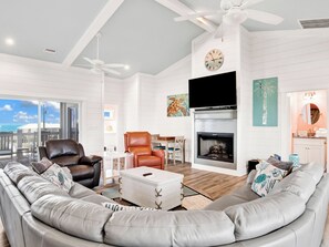 Studio (3 Bedrooms) | Property amenity - Barefeet Retreat by Southern Vacation Rentals (Gulf Shores)