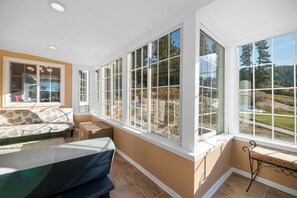 Free WiFi - Moonridge Golf Escape (Big Bear Lake)