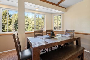 In-room dining - Moonridge Golf Escape (Big Bear Lake)