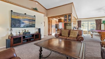 TV de tela plana, DVD player