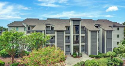 On the Golf Course In Sea Palms with great views of course and lagoon!!