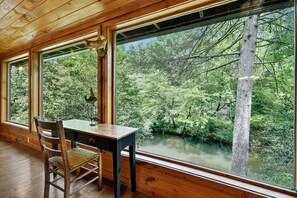 Interior - Gone Fish Inn| Creek Frontage| Hot Tub | Pool Table (Epworth)