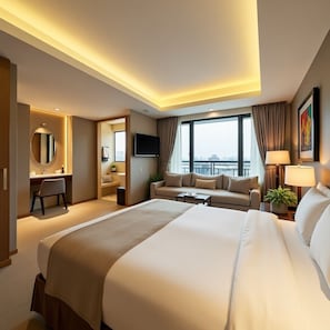 Deluxe Double or Twin Room, City View | Desk, laptop workspace, free WiFi