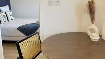 1 chambre, Wi-Fi gratuit, draps fournis
