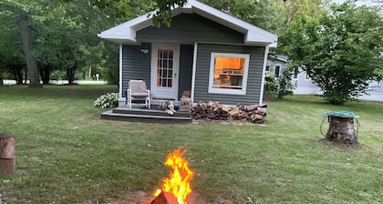 Charming 1-bedroom cabin in Port Hope-PET FRIENDLY