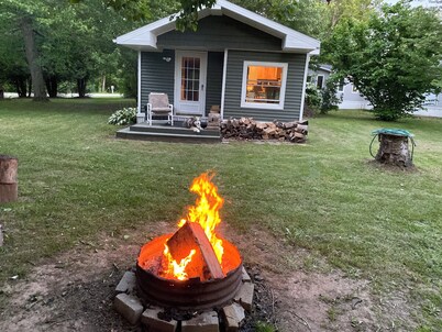 Charming 1-bedroom cabin in Port Hope-PET FRIENDLY