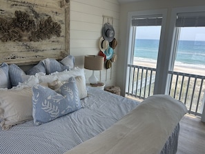 4 bedrooms, WiFi, bed sheets