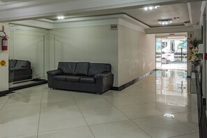 Interior - 3 Bedroom Apartment 100m from Praia Central (Centro Balneário Camboriú)