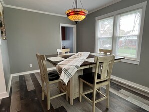 Dining - The Porchside Perch Walk to UNA/Downtown Florence (Florence)