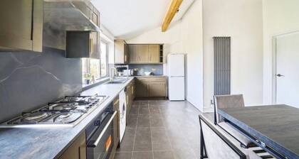 The Quayside Retreat
