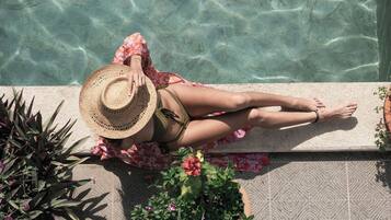 2 piscinas al aire libre