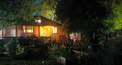 Quiet Garden Hideaway in Ukiah – 1BR Back Unit